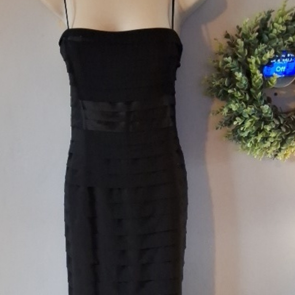 Anne Klein Elegant Black Dress 32